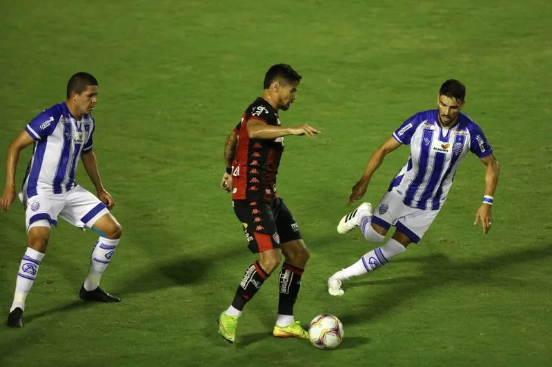 No jogo de ida, em setembro, o CSA venceu o Vitória, no Barradão, em Salvador-BA: 1 a 0