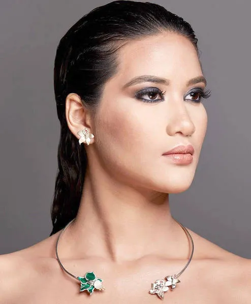 Dona de uma beleza ímpar, a model LAÍS ROCHA é a aniversariante mais festejada - entre o fashion people - de hoje