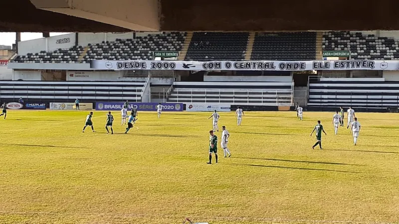 Coruripe foi goleado pelo Central-PE, por 4 a 0, em jogo pela Série D, no domingo (18)