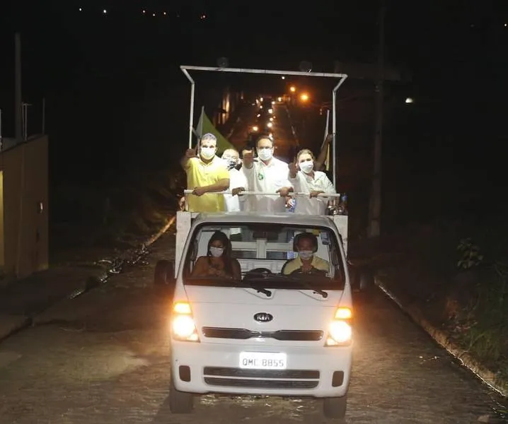 Luciano Barbosa tem realizado carreatas pelas ruas de Arapiraca para estreitar o contato com o eleitorado