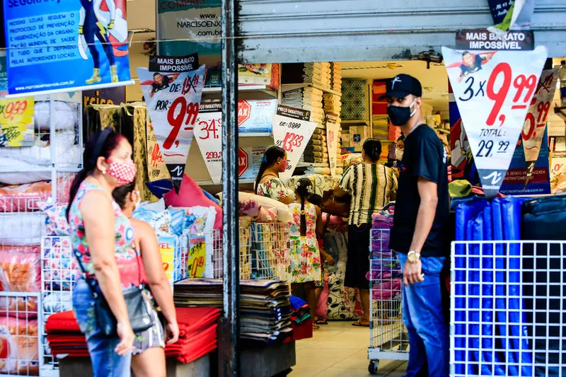 Enquanto 64,1% dos maceioenses estão com algum tipo de dívida, a média das capitais brasileiras alcança os 66% do total