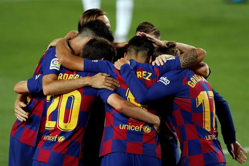 Elenco do Barcelona não aceitou a redução salarial proposta pelo clube e enviou documento à direção