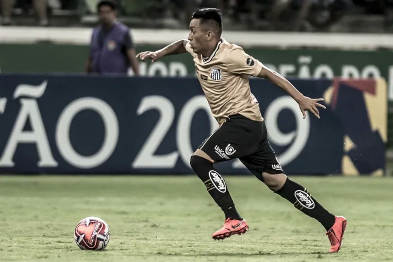 Cueva chegou ao Santos com status de principal contratação em 2019