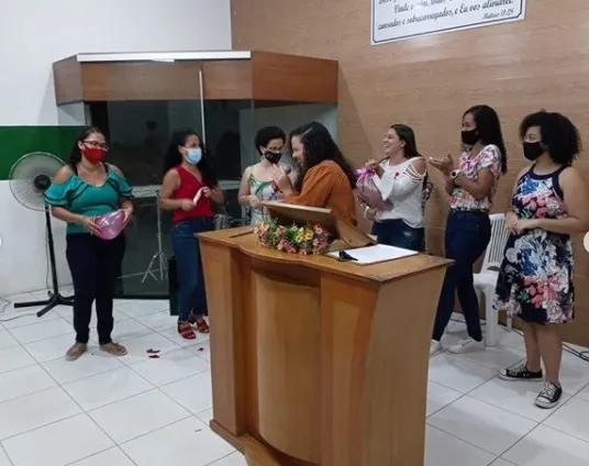 Igreja Batista Ágape Cristã promoveu o Culto Rosa, destinado às mulheres, na sexta-feira (23)