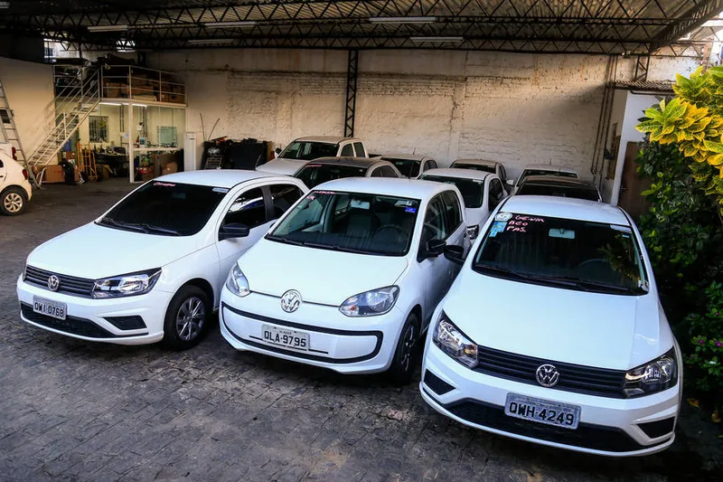 Antes cheios de carros, os pátios das locadoras de veículos em Alagoas estão vazios