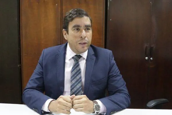 No parecer, o procurador-geral do MP de Contas, Gustavo Henrique Albuquerque Santos pontuou as irregularidades