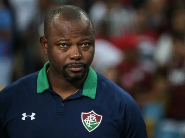 Marcão estava comandando o time Sub-23 do Fluminense e já assumiu o Tricolor como técnico interino