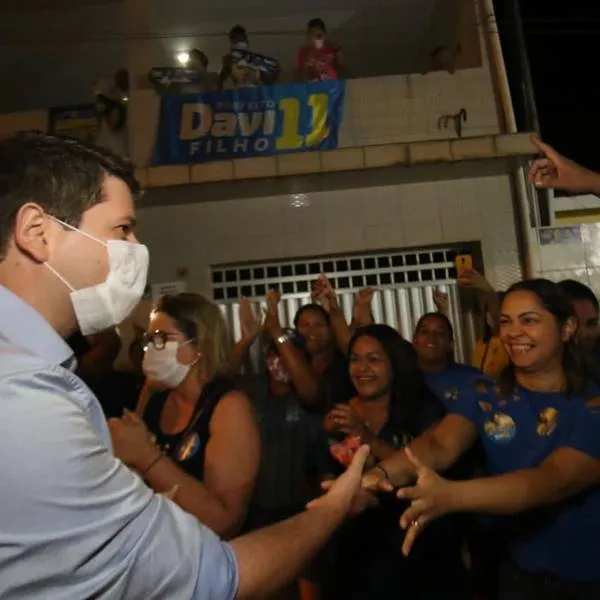 Candidatos a prefeito de Maceió também intensificaram a agenda de rua nessa reta final