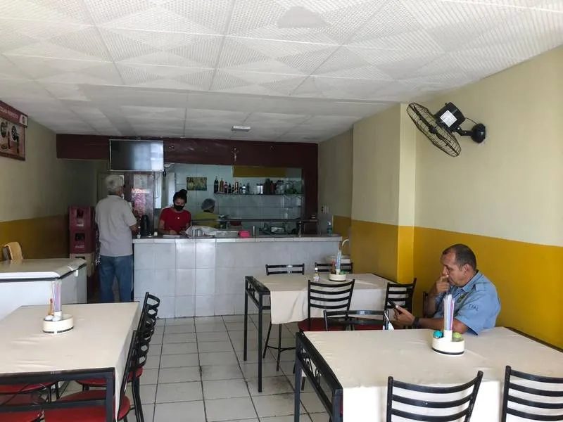 Com poucos clientes devido à pandemia, restaurante evita aumentar preço de pratos