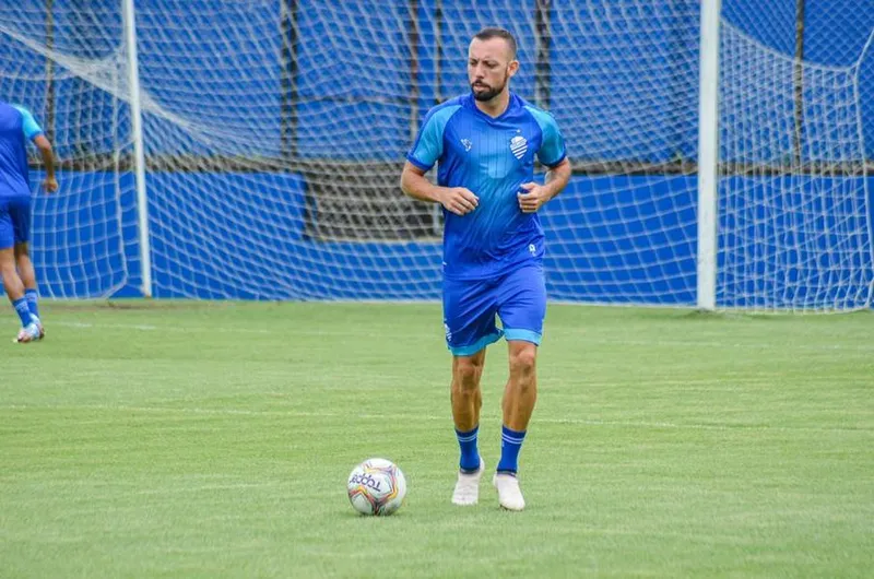 Atacante Paulo Sérgio destacou o equilíbrio emocional do time azulino: “Tranquilidade”