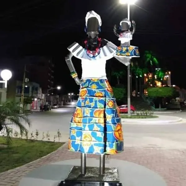 Imagem ilustrativa da imagem SÃO MIGUEL: ENTIDADE ENTRA NA JUSTIÇA CONTRA RETIRADA DE ESTÁTUA