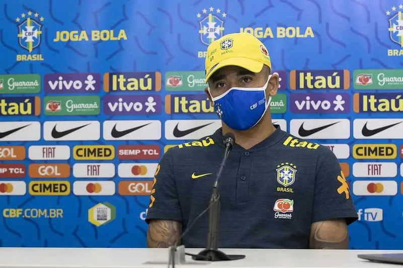 Imagem ilustrativa da imagem Seleção: Gabriel Jesus assume importância