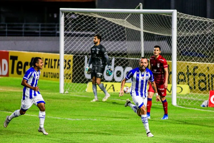 Pelo primeiro turno, Azulão conquistou uma vitória maiúscula aplicando 4 a 0 no Rei Pelé