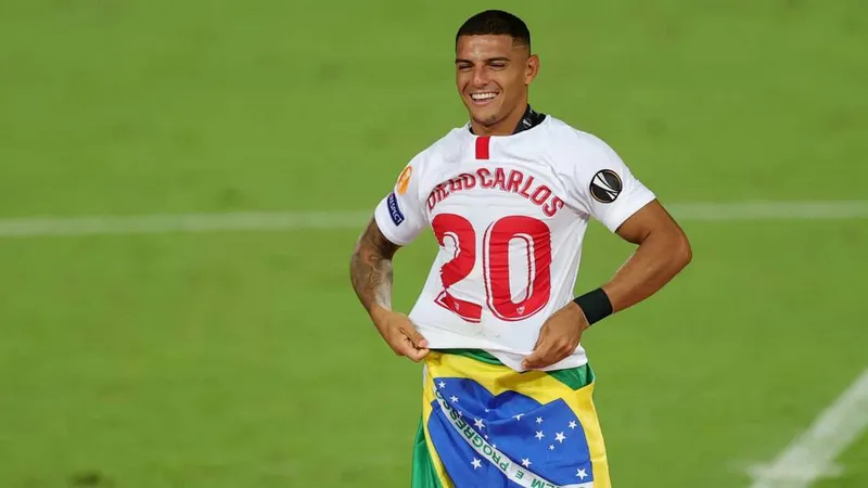 Diego Carlos, do Sevilla, foi convocado pela primeira vez para a Seleção Brasileira