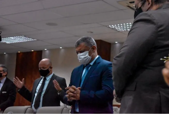 Pastores da Assembleia de Deus no Farol durante momento da celebração do último culto de mocidade de 2020