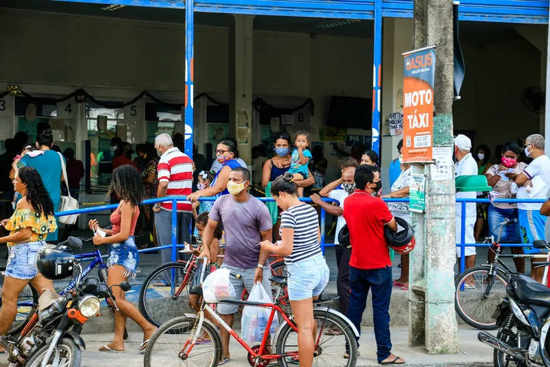 Maceió, 28 de dezembro de 2020
Aglomeração no bairro do Benedito Bentes, parte alta de Maceió. Alagoas - Brasil.
Foto:@Ailton Cruz