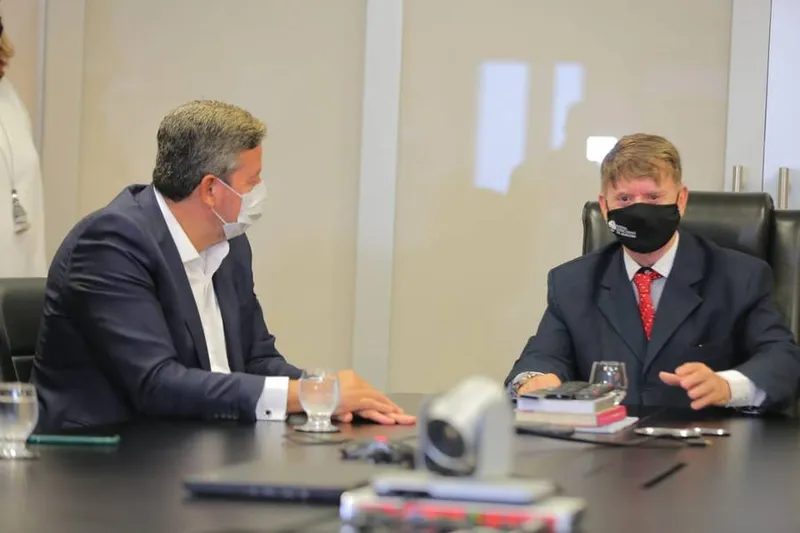 Presidente da Câmara também visitou presidente do TJ, desembargador Klever Loureiro