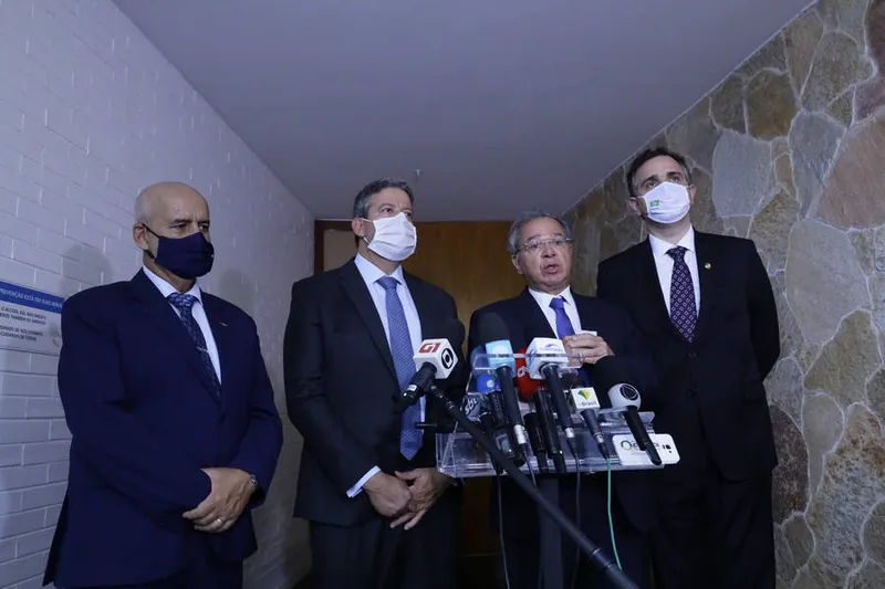 Depois de reunião na residência oficial do presidente da Câmara, eles defenderam uma agenda legislativa mais rápida
