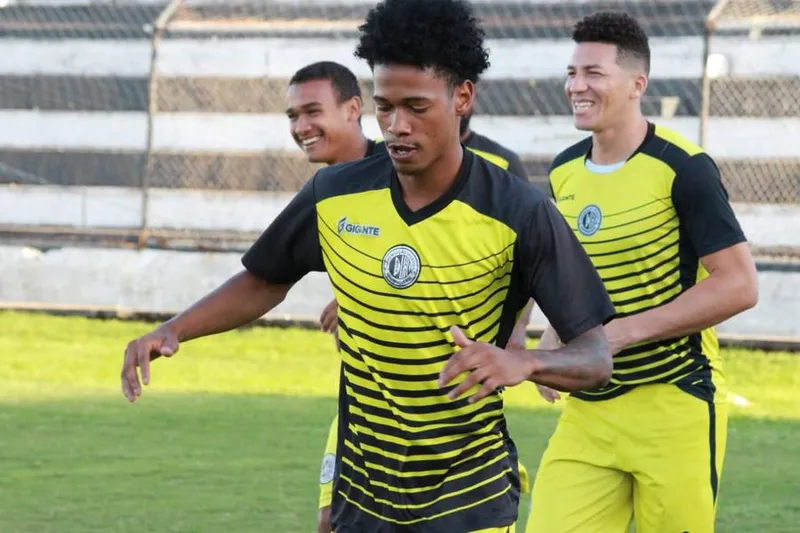Jogador é o segundo reforço no setor ofensivo que o Alvinegro promove no período de uma semana