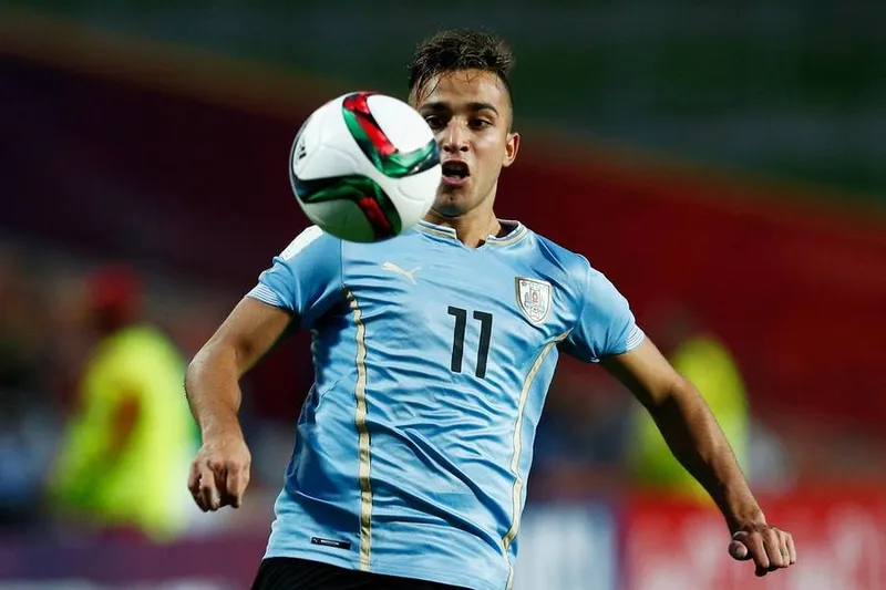 O centroavante, que estava atuando pelo Atenas, da segunda divisão uruguaia, foi destaque na seleção sub-17