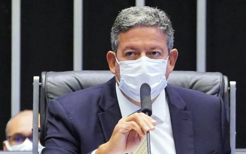 Discurso de Arthur Lira na Câmara pressionou o governo federal a reagir na pandemia
