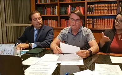 Bolsonaro durante live