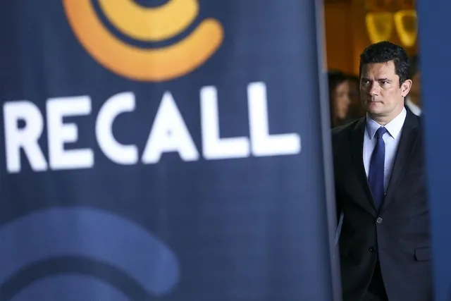Carreira de Sérgio Moro começou a desmoronar após os vazamentos da “Vaza Jato”