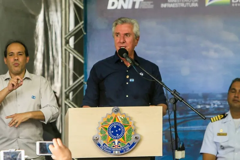 Fernando Collor fez um discurso contundente em defesa das instituições democráticas
