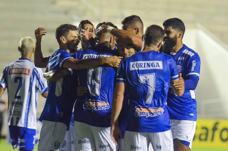 Com a goleada, o CSA assumiu a liderança do Alagoano