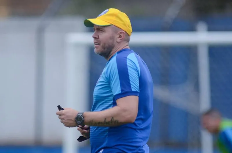 Azulão do técnico Mozart encara o Papão em jogo decisivo pela fase preliminar do Nordestão