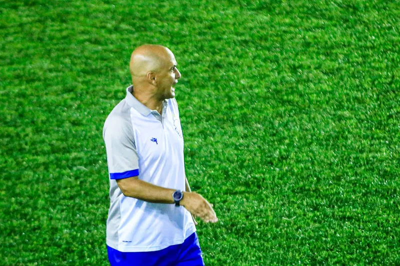 Maceió, 20 de abril de 2021
Lance do jogo entre Desportivo Aliança e CSA. Partida válida pela 7ª rodada da Campeonato Alagoano, Série A 2021, realizada no Estádio Rei Pelé em Maceió. Alagoas – Brasil.
Foto: Ailton Cruz