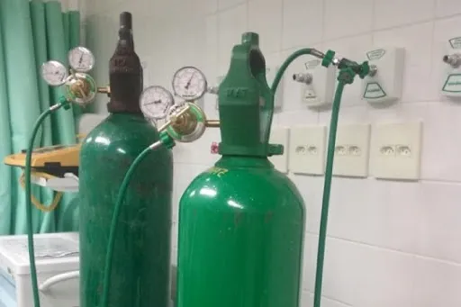 Imagem ilustrativa da imagem HOSPITAIS E FORNECEDORES GARANTEM TER ESTOQUE DE OXIGÊNIO SUFICIENTE