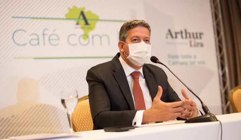 Candidato a presidente da Casa, deputado também critica propagações de fake news