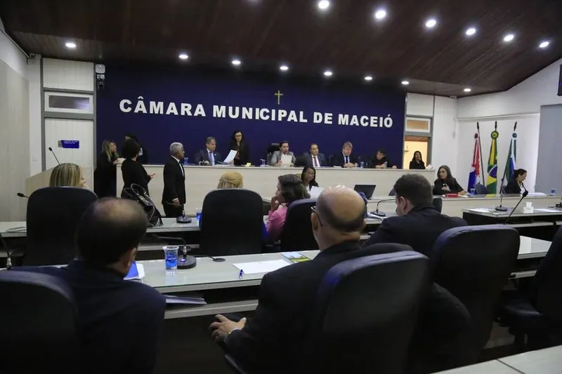 Valor para o orçamento de Maceió e que está parado na Câmara Municipal é de R$ 2,5 bi
