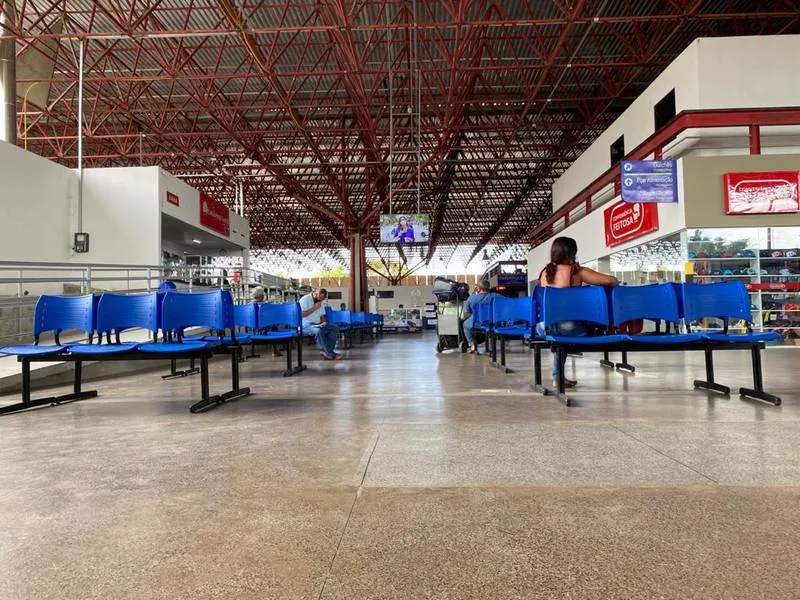 Terminal rodoviário apresenta queda no movimento 