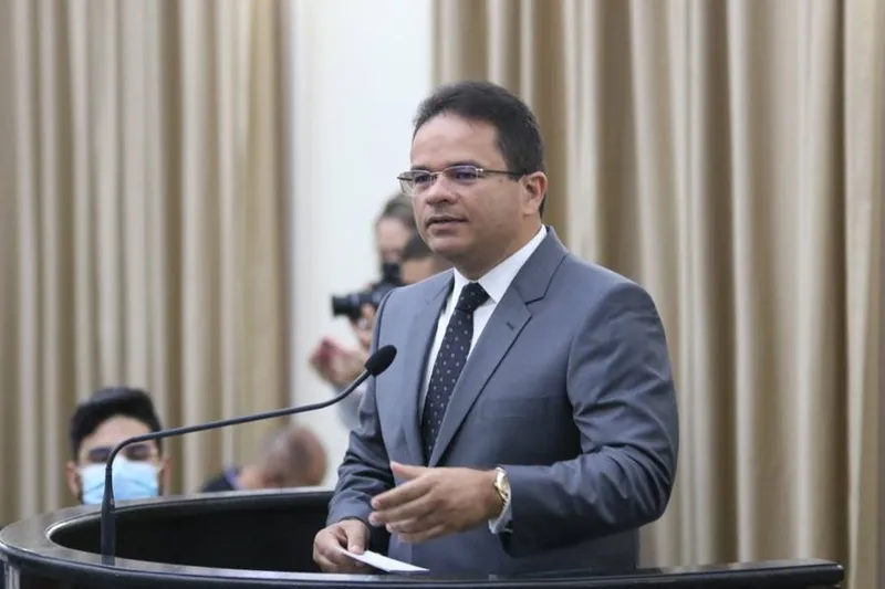 Marcelo Victor foi reeleito em chapa única e por unanimidade para seguir no comando da Assembleia Legislativa