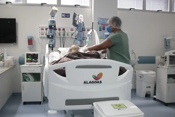 Ocupação de leitos para tratamento de pacientes com Covid-19 atingiu um nível crítico