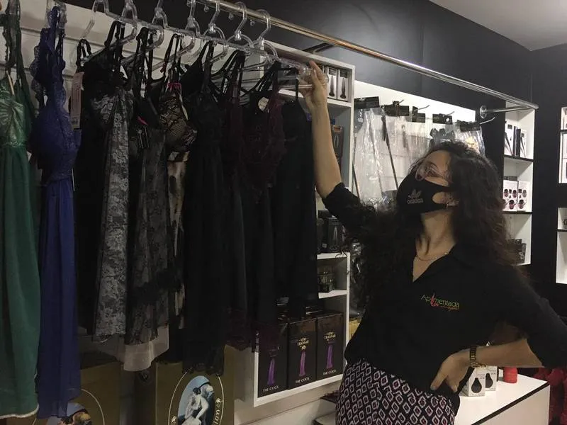 Francielle Alves conta que as fantasias sexuais foram os produtos mais procurados durante a pandemia em Alagoas