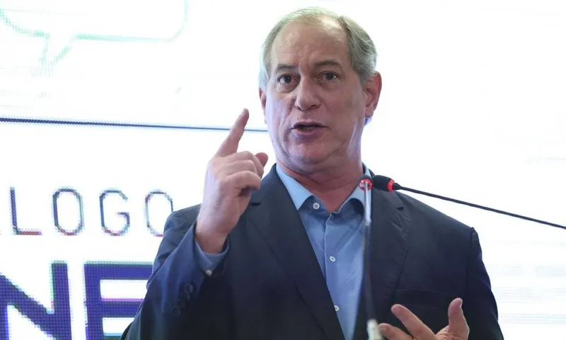 Ciro Gomes é um dos que assinam o “Manifesto pela Consciência Democrática”, que movimentou o cenário político