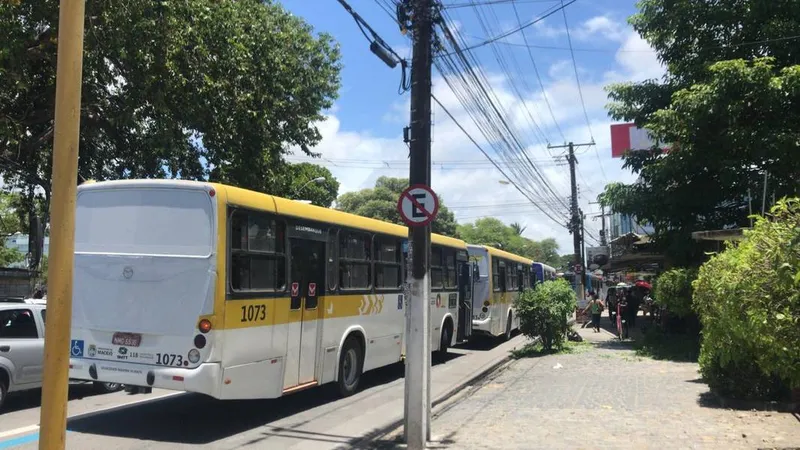 Protesto teria sido organizado por três ex-funcionários