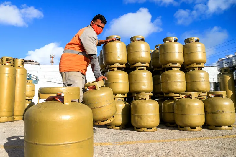Vendas de gás de cozinha aumentaram 1,1% nos primeiros quatro meses deste ano