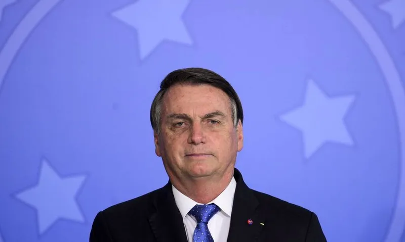 Durante a votação para conceder o título de cidadão a Bolsonaro, dois vereadores se abstiveram da votação