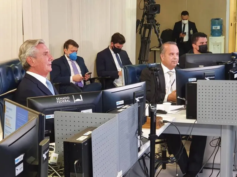De acordo com Collor, com o avanço da vacinação, vislumbram-se os primeiros indícios da retomada da economia