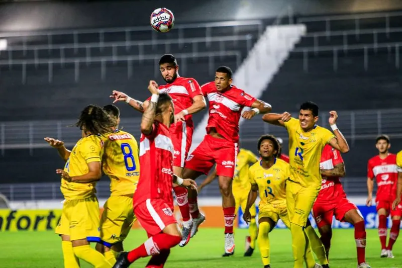 CRB e Aliança se enfrentam neste domingo (9), às 16h, desta vez no duelo de ida das semifinais do Alagoano