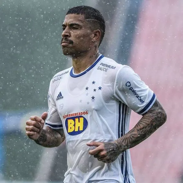 Marcinho busca a rescisão junto à diretoria cruzeirense e pode estar perto do Azulão