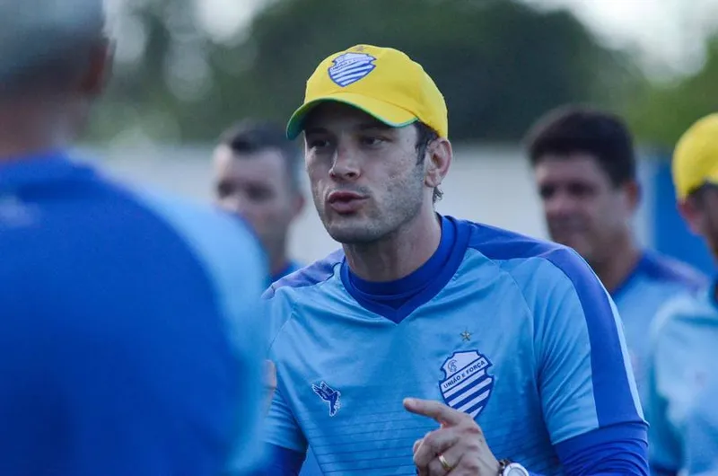Após folga de dois dias, CSA se reapresentou na tarde dessa terça (25), para treinos sob o comando de Bruno Pivetti