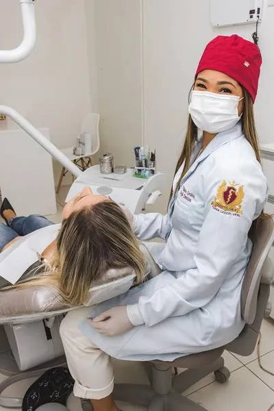 Cirurgiã-dentista Rayanne Cordeiro: “Voltar a trabalhar na pandemia foi desafiador”