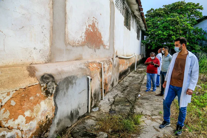 Hospital solicitou à Defesa Civil e à Braskem a análise de novas rachaduras que surgiram em sua estrutura física