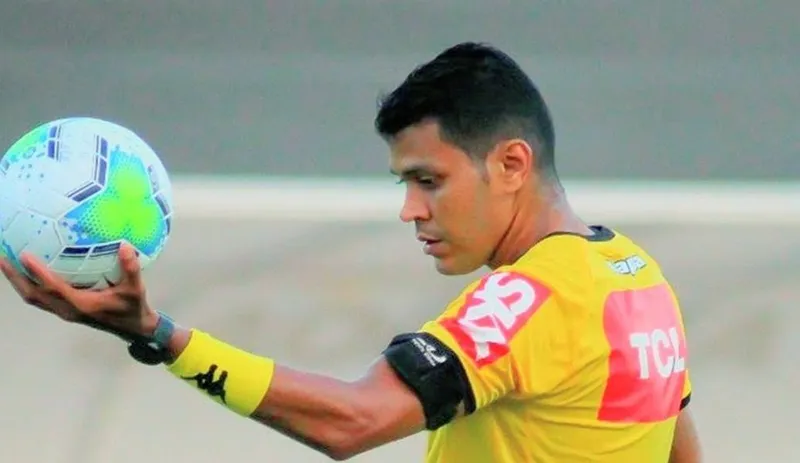 Árbitro Jonata de Souza Gouveia vai comandar o clássico CSA x CRB no próximo sábado (1º), no Rei Pelé