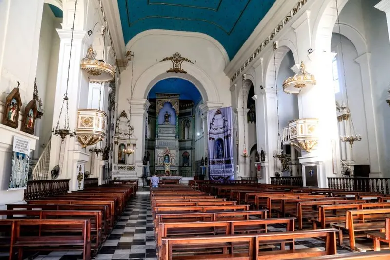 Igrejas e os templos de qualquer culto não podem mais fechar em períodos de calamidade
